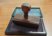 Czy notariusz zgłasza zakup do urzędu skarbowego?