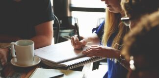 Jak robić notatki na studiach na laptopie?